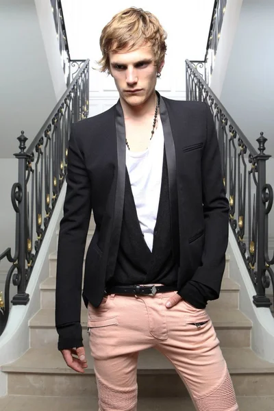 Look 10